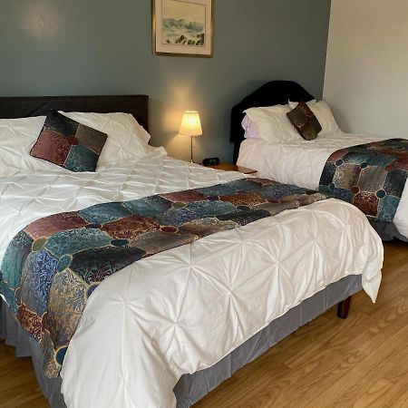 Webbers Lake Charlotte Motel Queen And Double Bed Exteriör bild